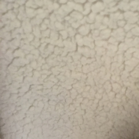 Old Navy Cozy Everyday Plaid Sherpa-Lined Flannel Jacket - Picture 2 of 2